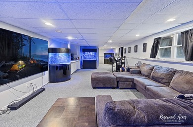 Stunning waterfront 4 bdr/2.1 bath property  available for sale on Mill Creek Golf Club in Illinois - for sale on GolfHomes.com, golf home, golf lot