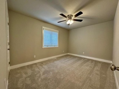 A charming home nestled in the heart of Bella Vista, AR on Bella Vista Country Club - Berksdale in Arkansas - for sale on GolfHomes.com, golf home, golf lot