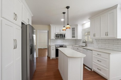 New listing in Houndslake on the golf course! Four bedrooms, 2.5 on Houndslake Country Club in South Carolina - for sale on GolfHomes.com, golf home, golf lot