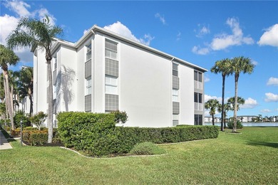 This nice 2 bedroom/ 2 bathroom first floor condo is priced to on Heritage Palms Golf and Country Club in Florida - for sale on GolfHomes.com, golf home, golf lot