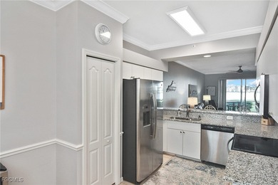 This nice 2 bedroom/ 2 bathroom first floor condo is priced to on Heritage Palms Golf and Country Club in Florida - for sale on GolfHomes.com, golf home, golf lot