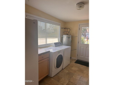 This quaint cottage is 1 bedroom, 1 bathroom and conveniently on Chinook Winds Golf Resort in Oregon - for sale on GolfHomes.com, golf home, golf lot