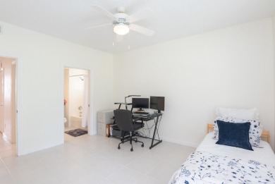 Welcome home to this beautiful end unit townhome in the heart of on Abacoa Golf Club in Florida - for sale on GolfHomes.com, golf home, golf lot