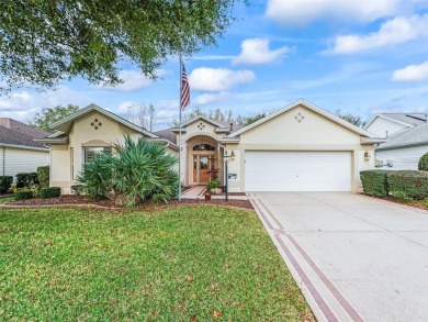 Welcome to life in the midst of the sprawling fairways and on Oakleigh Executive Golf Course in Florida - for sale on GolfHomes.com, golf home, golf lot