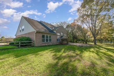 Stunning Home in Legendary Run with hard-to-find First-Floor on Legendary Run Golf Club in Ohio - for sale on GolfHomes.com, golf home, golf lot