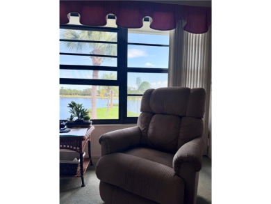 Cozy into this furnished, turnkey 2bd/2ba condo! Enjoy cooking on Vista Plantation Golf Club in Florida - for sale on GolfHomes.com, golf home, golf lot