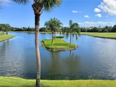 Cozy into this furnished, turnkey 2bd/2ba condo! Enjoy cooking on Vista Plantation Golf Club in Florida - for sale on GolfHomes.com, golf home, golf lot