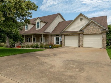 This beautifully maintained brick home is in a quite tree-shaded on White Bluff Resort - Old Course in Texas - for sale on GolfHomes.com, golf home, golf lot