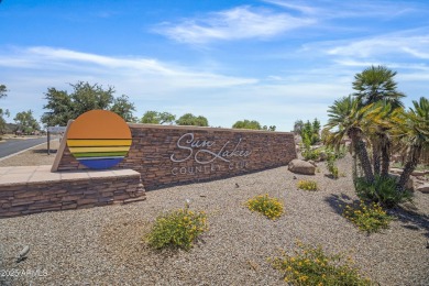 Enjoy comfortable and affordable living in the heart of Sun on Sun Lakes Country Club in Arizona - for sale on GolfHomes.com, golf home, golf lot