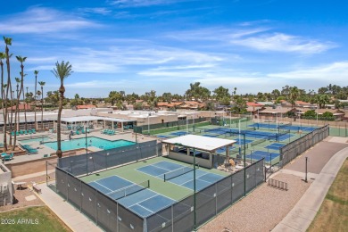 Enjoy comfortable and affordable living in the heart of Sun on Sun Lakes Country Club in Arizona - for sale on GolfHomes.com, golf home, golf lot