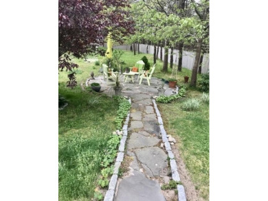 LOCATION, LOCATION, LOCATION!

Extensively renovated 2 story on Highland Links Golf Course in Massachusetts - for sale on GolfHomes.com, golf home, golf lot