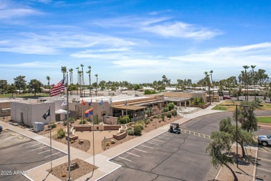 Enjoy comfortable and affordable living in the heart of Sun on Sun Lakes Country Club in Arizona - for sale on GolfHomes.com, golf home, golf lot