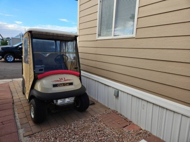 This charming 2-bedroom, 2-bathroom home features a new roof on Viewpoint Golf Resort in Arizona - for sale on GolfHomes.com, golf home, golf lot