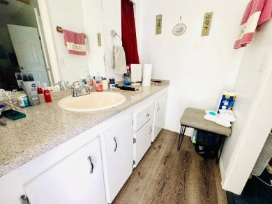 Spacious Home in Desirable Lakeland Golf Community - Priced to on Schalamar Creek Golf and Country Club in Florida - for sale on GolfHomes.com, golf home, golf lot