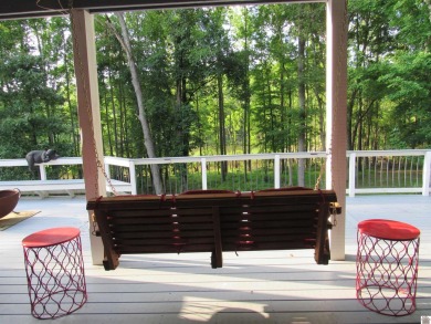 This inviting Lake Barkley Waterfront home with an easy walk to on Boots Randolph Golf Course in Kentucky - for sale on GolfHomes.com, golf home, golf lot