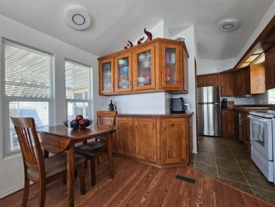 This charming 2-bedroom, 2-bathroom home features a new roof on Viewpoint Golf Resort in Arizona - for sale on GolfHomes.com, golf home, golf lot