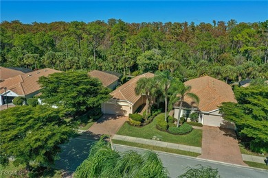 3BR/2BA POOL HOME OFFERED TURN-KEY NICELY FURNISHED WITH on Colonial Country Club in Florida - for sale on GolfHomes.com, golf home, golf lot