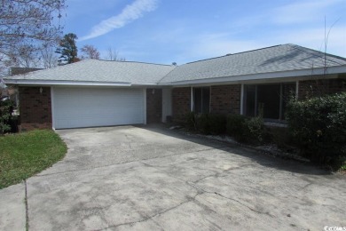 OUTSTANDING LOCATION. One mile to the Ocean in golf cart on Prestwick Country Club in South Carolina - for sale on GolfHomes.com, golf home, golf lot