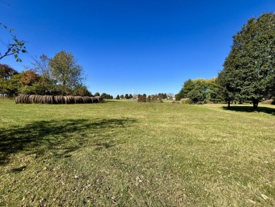 This prime 1-acre lot in the sought-after Woodlawn Estates on Peninsula Golf Resort in Kentucky - for sale on GolfHomes.com, golf home, golf lot