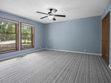 NICE ONE LEVEL 3 BEDROOM 2BATH NEWLY REMODELED!! LEVEL LOT!  New on DeSoto Golf Course in Arkansas - for sale on GolfHomes.com, golf home, golf lot