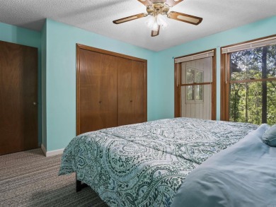 NICE ONE LEVEL 3 BEDROOM 2BATH NEWLY REMODELED!! LEVEL LOT!  New on DeSoto Golf Course in Arkansas - for sale on GolfHomes.com, golf home, golf lot