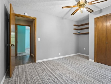 NICE ONE LEVEL 3 BEDROOM 2BATH NEWLY REMODELED!! LEVEL LOT!  New on DeSoto Golf Course in Arkansas - for sale on GolfHomes.com, golf home, golf lot