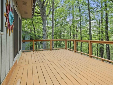 NICE ONE LEVEL 3 BEDROOM 2BATH NEWLY REMODELED!! LEVEL LOT!  New on DeSoto Golf Course in Arkansas - for sale on GolfHomes.com, golf home, golf lot