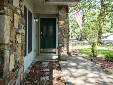 NICE ONE LEVEL 3 BEDROOM 2BATH NEWLY REMODELED!! LEVEL LOT!  New on DeSoto Golf Course in Arkansas - for sale on GolfHomes.com, golf home, golf lot