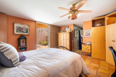 Beautiful Southwestern style 2 bedroom condo in the Indian Wells on Indian Wells Golf Resort and Country Club in California - for sale on GolfHomes.com, golf home, golf lot