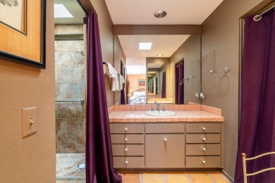 Beautiful Southwestern style 2 bedroom condo in the Indian Wells on Indian Wells Golf Resort and Country Club in California - for sale on GolfHomes.com, golf home, golf lot