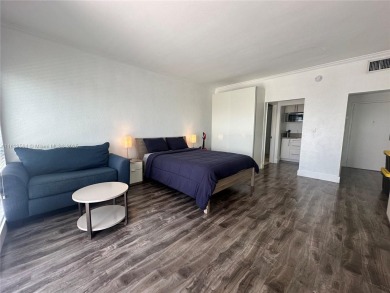 This David Willam furnished studio is located in the heart of on Granada Golf Club in Florida - for sale on GolfHomes.com, golf home, golf lot
