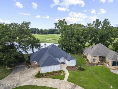 Beautiful 3-bedroom, 2-bathroom home perfectly positioned on the on Colonial Country Club Deerfield in Mississippi - for sale on GolfHomes.com, golf home, golf lot