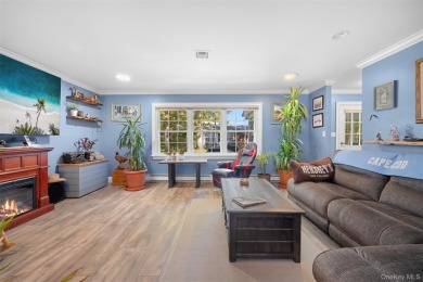 Move right into this beautiful 2-bedroom, 1-bathroom end-unit on Leisure Village Golf Course in New York - for sale on GolfHomes.com, golf home, golf lot