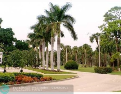 Great second floor 2 bedroom, 2 bath condo with large patio on Deer Creek Golf Club in Florida - for sale on GolfHomes.com, golf home, golf lot