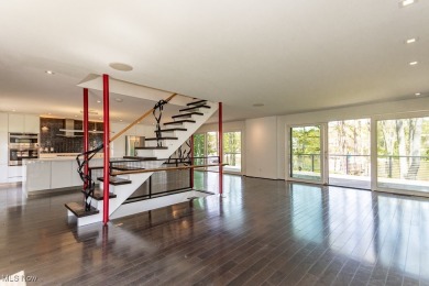 Fantastic contemporary3 Bedroom, 2.5 Bath lakefront colonial on Tanglewood National Golf Club in Ohio - for sale on GolfHomes.com, golf home, golf lot