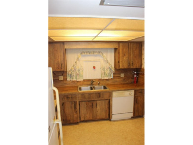 PROBATE DEAL!!! Property is priced to sell and ready for a quick on Cypresswood Golf and Country Club in Florida - for sale on GolfHomes.com, golf home, golf lot