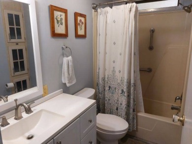 The Lot Rent for this home is $1,047.00/monthly. A cozy on Lake Fairways Country Club in Florida - for sale on GolfHomes.com, golf home, golf lot