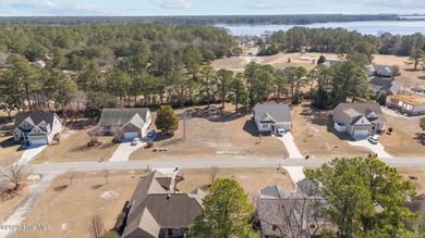 Build Your Dream Home on the Seventh Hole of Harbour Pointe Golf on Harbour Point Golf Club in North Carolina - for sale on GolfHomes.com, golf home, golf lot