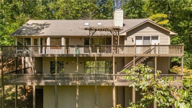Welcome to 213 Shipmaster Drive, a beautifully maintained home on Keowee Key Golf and Country Club in South Carolina - for sale on GolfHomes.com, golf home, golf lot