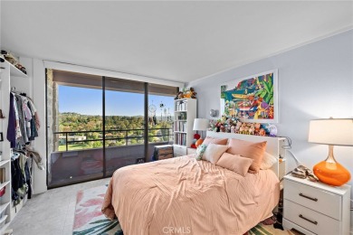 This condo is located in the popular SENIOR community of Laguna on Leisure Village Par 3 Golf Course in California - for sale on GolfHomes.com, golf home, golf lot