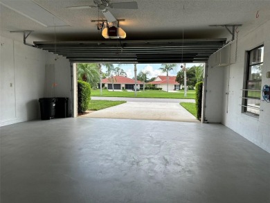 Overlooking the Aileron Golf Course in Lake Suzy!

Welcome to on Kingsway Country Club in Florida - for sale on GolfHomes.com, golf home, golf lot