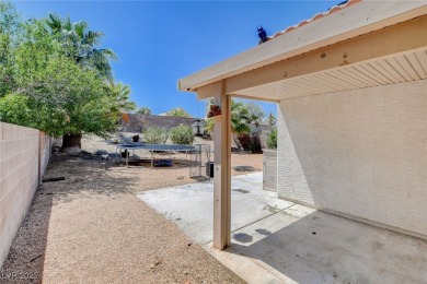 Charming single story home nestled in a quiet cul-de-sac with on Los Prados Golf Course in Nevada - for sale on GolfHomes.com, golf home, golf lot