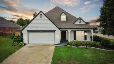 Discover your perfect home in this charming residence in on Bailey Ranch Golf Club in Oklahoma - for sale on GolfHomes.com, golf home, golf lot