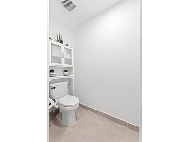 Seller offering $10,000 credit toward buyer closing costs with on Fountains Golf and Country Club in Florida - for sale on GolfHomes.com, golf home, golf lot