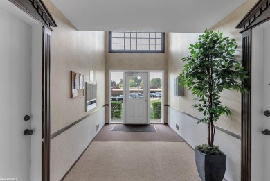 You don't want to miss out on this opportunity to enjoy easy on Maple Lane Golf Club in Michigan - for sale on GolfHomes.com, golf home, golf lot