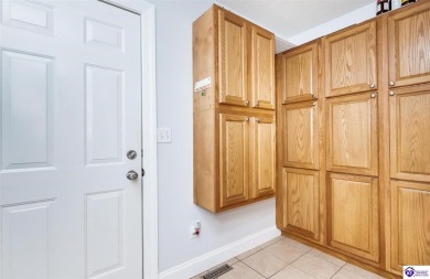 Discover comfort and style in this spacious 3-bedroom on Hillcrest Country Club in Kentucky - for sale on GolfHomes.com, golf home, golf lot