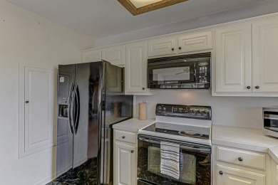 Welcome to this awesome townhouse sitting on Hole #9 Slick Rock on Slick Rock Golf Course - Horseshoe Bay in Texas - for sale on GolfHomes.com, golf home, golf lot