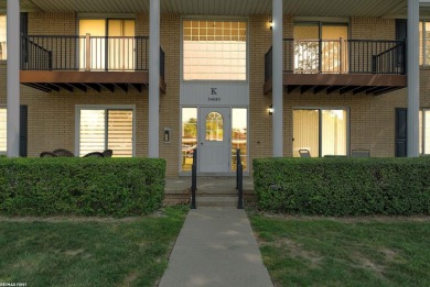 You don't want to miss out on this opportunity to enjoy easy on Maple Lane Golf Club in Michigan - for sale on GolfHomes.com, golf home, golf lot