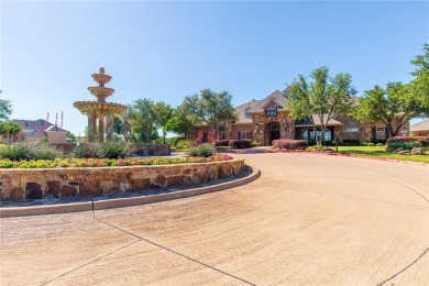 Welcome to this beautifully updated 4 bedroom, 2.5 bath home in on Heritage Lakes - Par 3 - 9 Hole Course in Texas - for sale on GolfHomes.com, golf home, golf lot