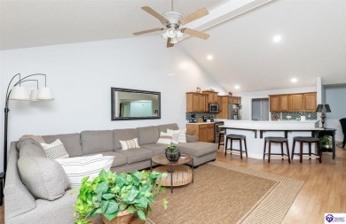 Discover comfort and style in this spacious 3-bedroom on Hillcrest Country Club in Kentucky - for sale on GolfHomes.com, golf home, golf lot